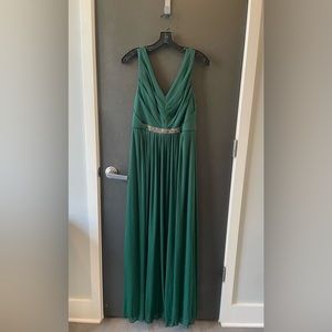 David’s Bridal Bridesmaid Dress Hunter Green